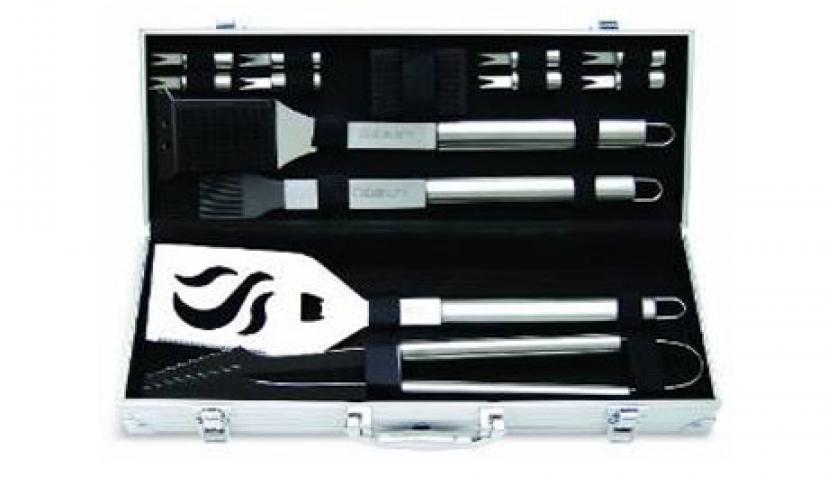 Save 26% on the Cuisinart Deluxe Stainless-Steel Grill Set!
